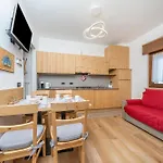 Guesthost - Comfy In Lejlighed Tarvisio
